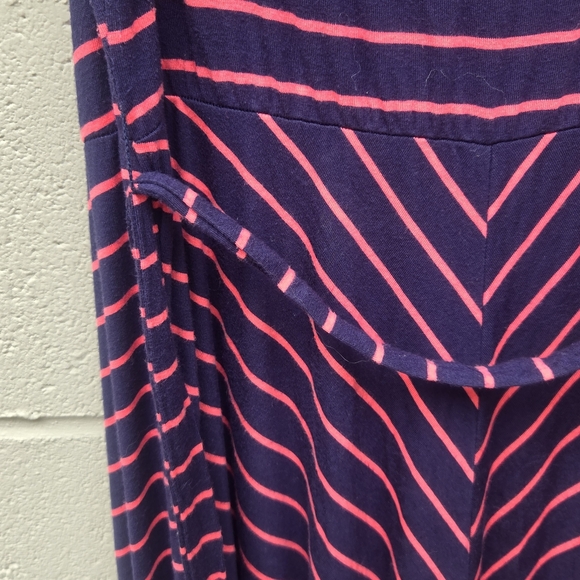 Ingrid & Isabel- Stripped- Maxi- Maternity Dress- V-Cut Bottom- Size Medium - Picture 7 of 16